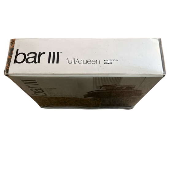 Bar III full/ queen graffiti dot comforter cover - Picture 3 of 4